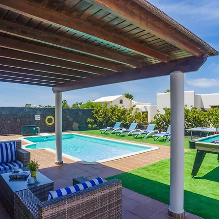 Villa Faroles Playa Blanca