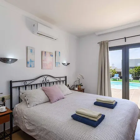 Faroles Playa Blanca (Lanzarote)